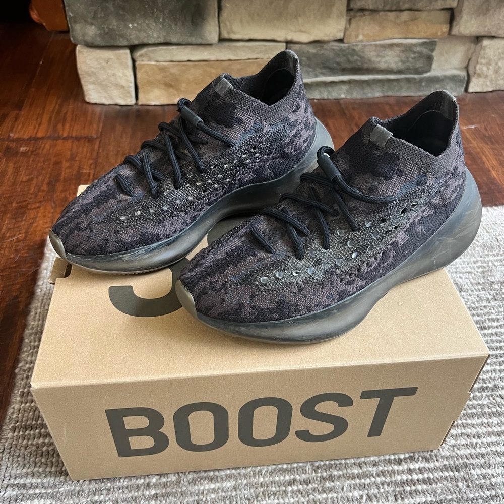 Yeezy Boost 380 Men’s size 8